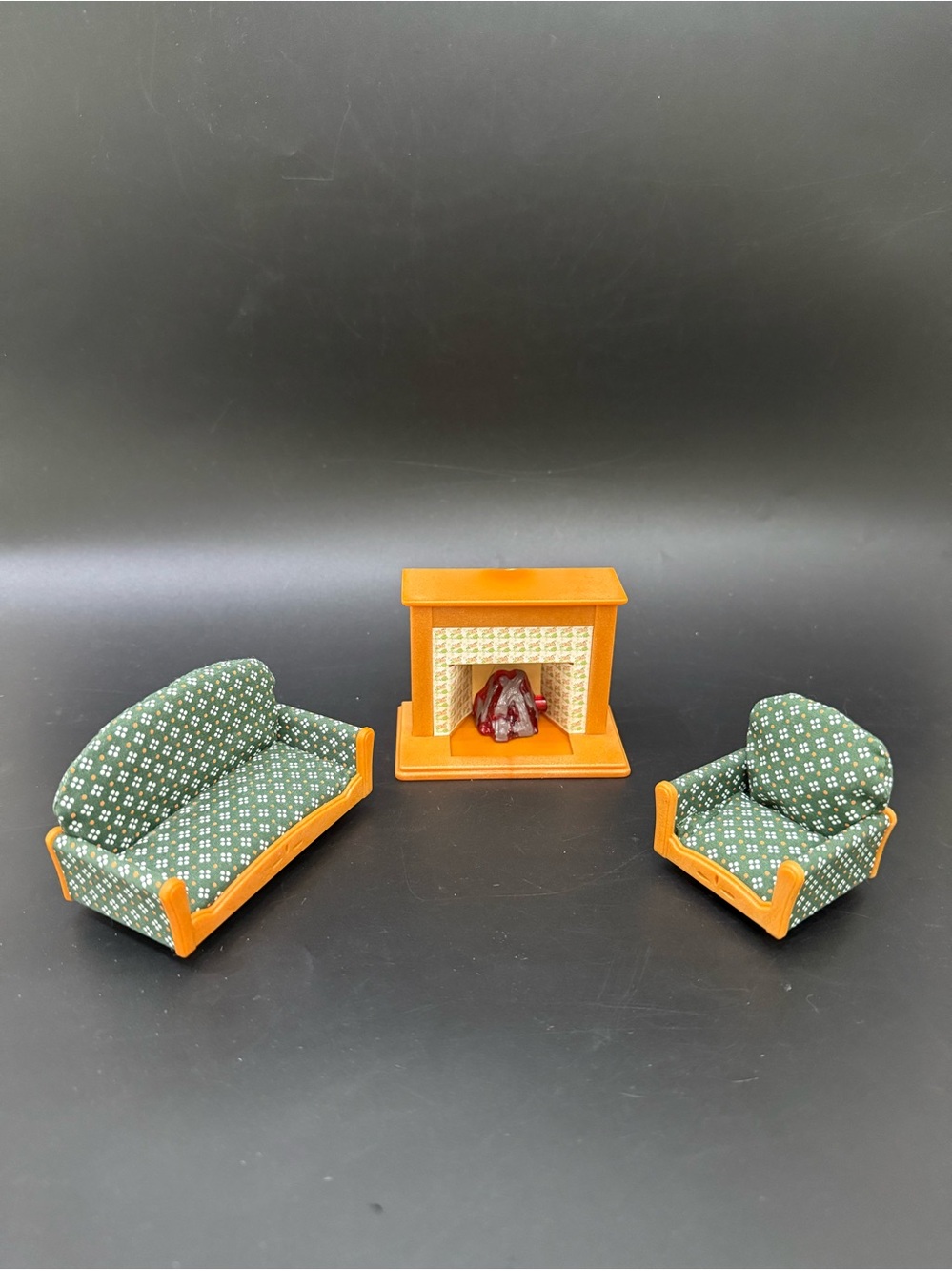 Calico Critters Sylvanian Family Deluxe Living Room Set with Fireplace